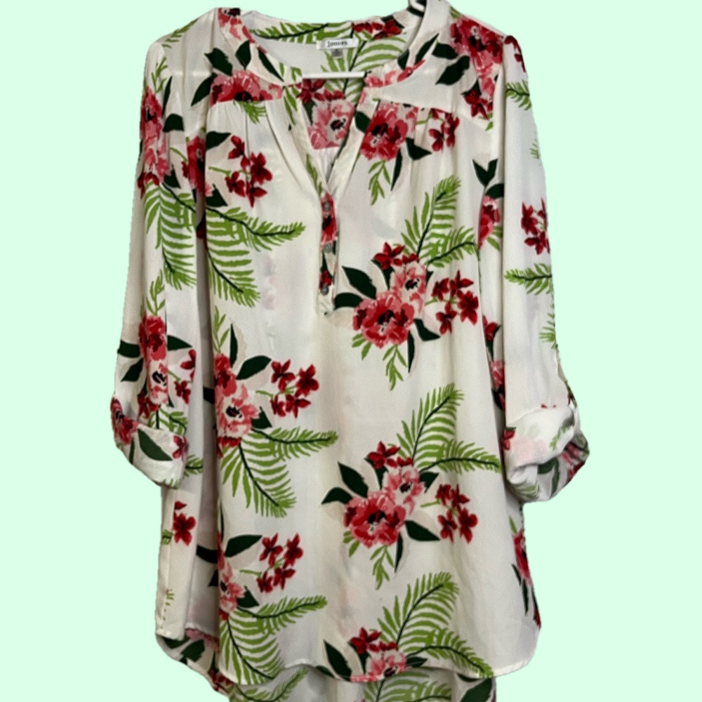 Jodifl Floral lightweight women’s top M.          FC